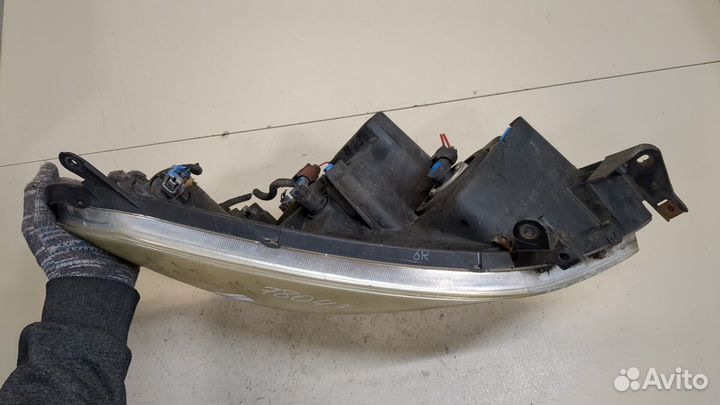 Фара (передняя) правая Toyota Corolla Verso