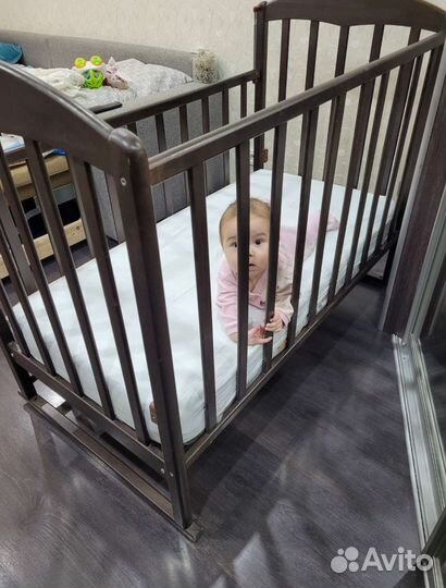 Детская кроватка