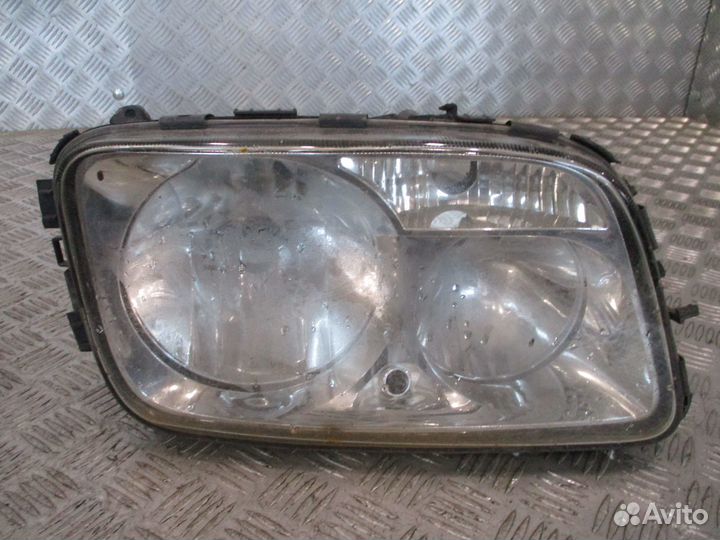 Фара правая Mercedes-Benz A9438201561