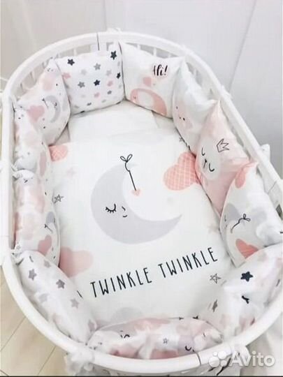 Комплект постельного белья в кроватку с бортиками