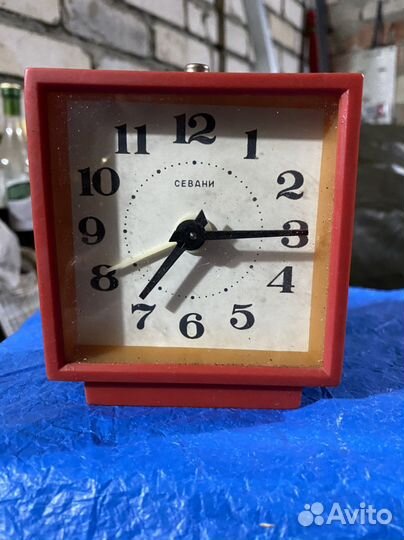 Будильник рабочий антикварный