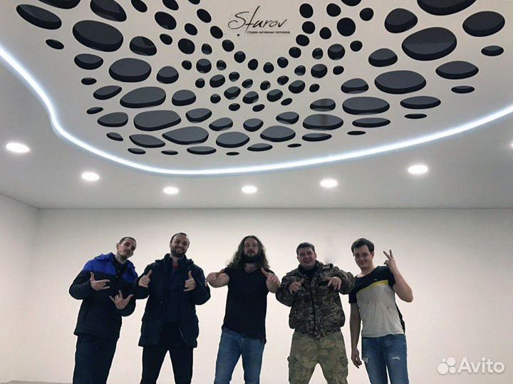 Натяжной потолок на кухню