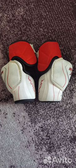 Коньки Bauer профессиональные 4,5d Щитки хоккейные