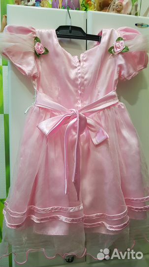 Красивое нарядное платье