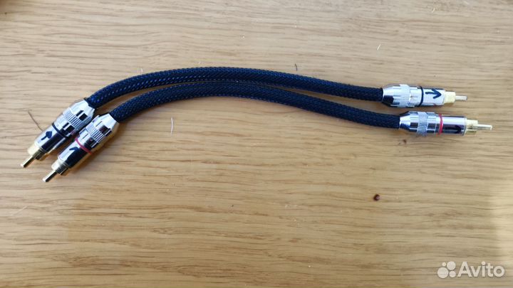 Межблочный кабель RCA для разводки процессора