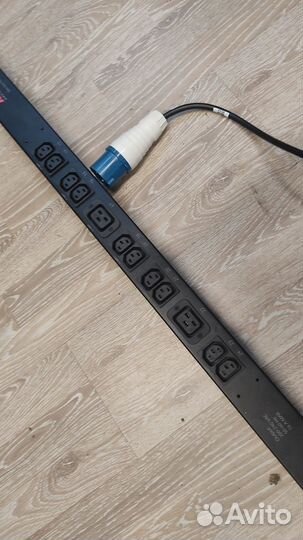 Блок распределения питания APC AP7551