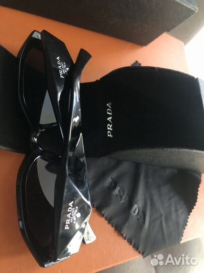 Солнцезащитные очки