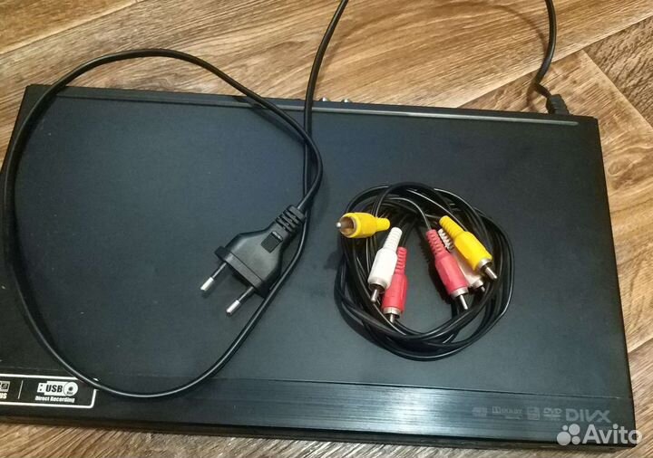 DVD плеер LG DVX632