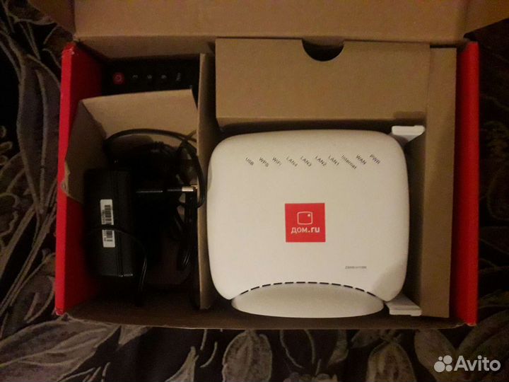 Продаю WI FI роутер дом.ру и беспроводной маршрути