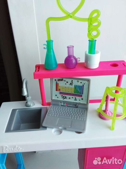Барби лаборатория