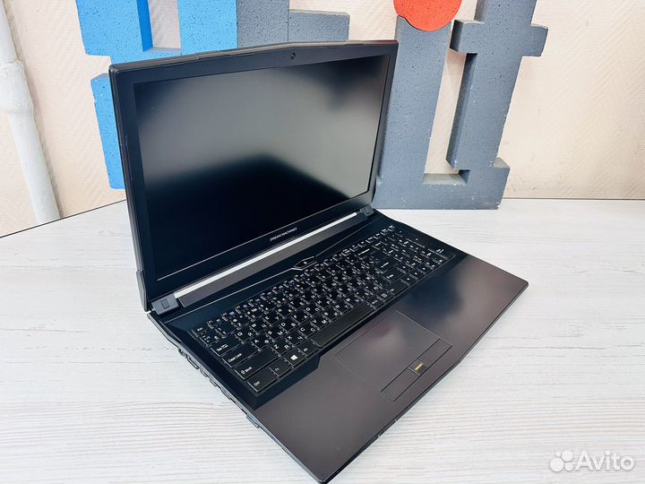 Игровой ноутбук i5 GTX 1050 ti 4gb