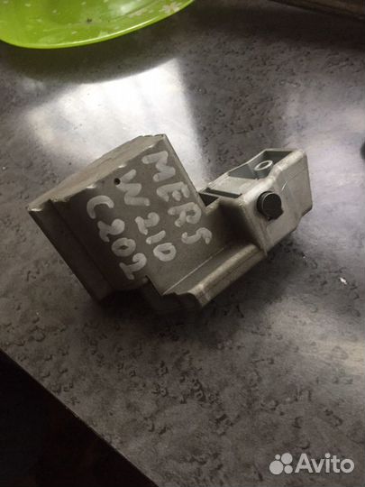 Блокиратор руля Mercedes W210 W202 W208