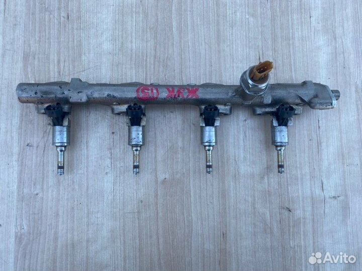 Топливная рампа Nissan Juke F15 MR16DDT 2011