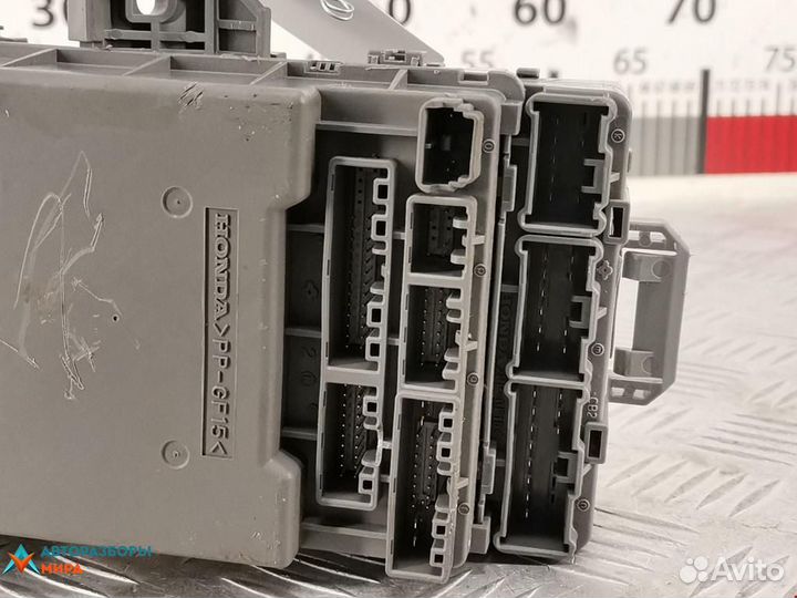 Блок предохранителей Honda CR-V 3 2007 38200swae21