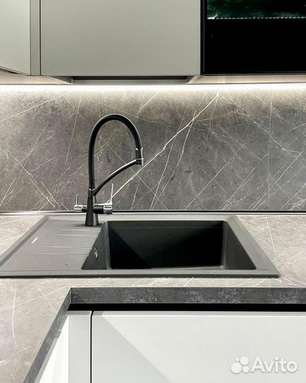 Шкафы купе на заказ в спальню