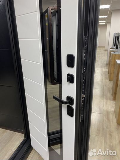 Уличная дверь c терморазрывом 12,5 см Люксор #1