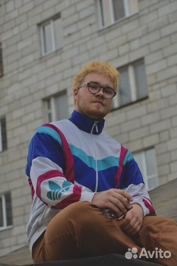 Фотограф в стиле 90х