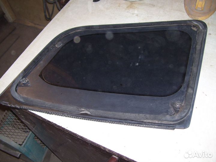 Форд фьюжен стекло заднего крыла