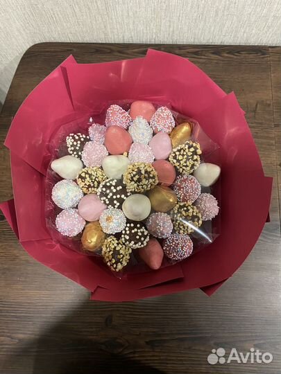 Съедобные букеты женские и мужские