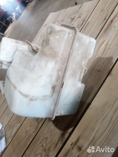 Бачок омывателя Volkswagen Jetta седан 1.6 clra