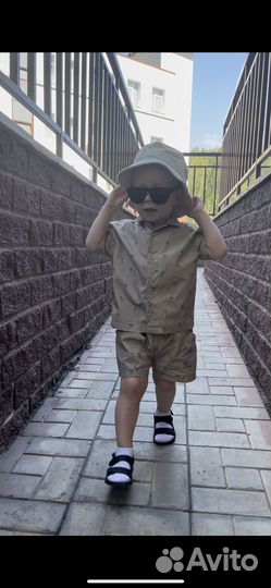 Костюм летний zara (шорты, рубашка)