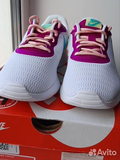Кроссовки Nike оригинал новые