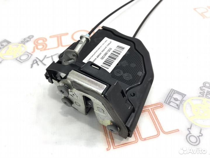 Замок двери задний левый Toyota Camry (ACV40,GSV4