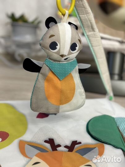 Развивающий коврик tiny love 