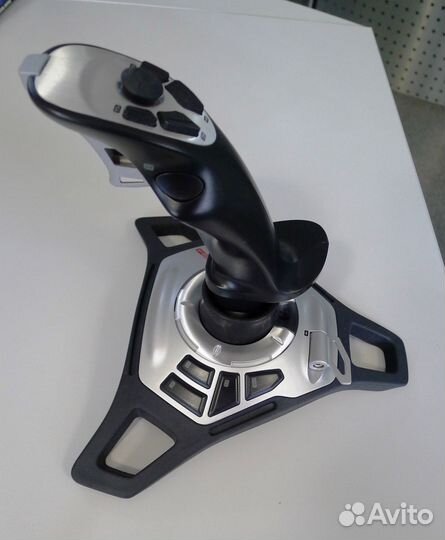 Джойстик Logitech Freedom 2.4 Cordless Joystick