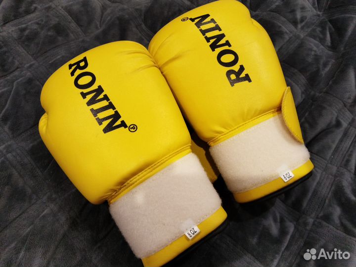 Боксерские перчатки 8 oz