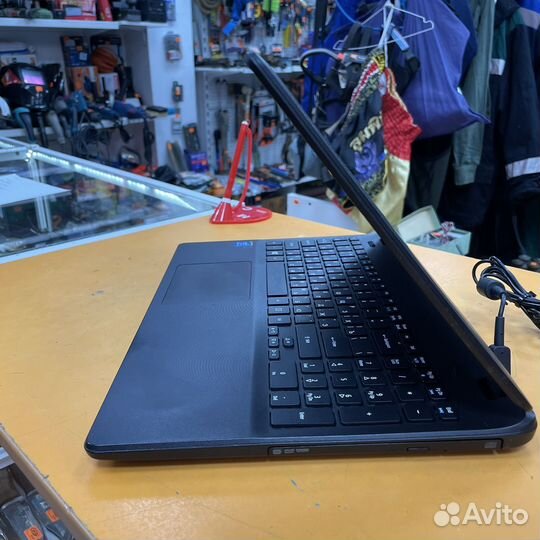 Ноутбуе Acer i3-5005U/ озу 4гб/Hdd 1000