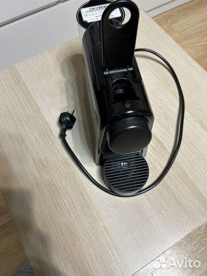 Кофемашина De'Longhi Nespresso Essenza Mini