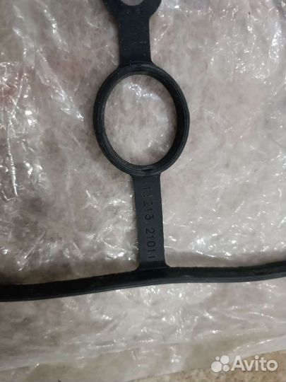 Прокладка клапанной крышки Toyota Prius NHW 20