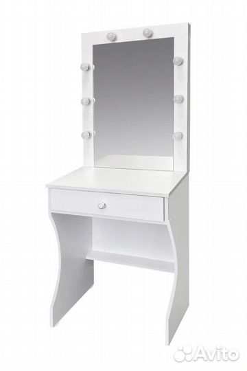 Туалетный столик с зеркалом и подсветкой