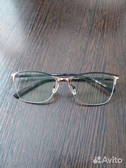 Продам очки женские