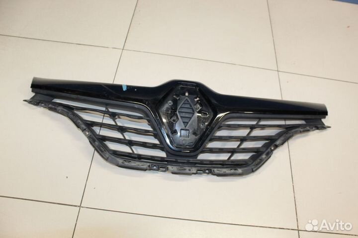 Решетка радиатора Renault Kaptur 2016