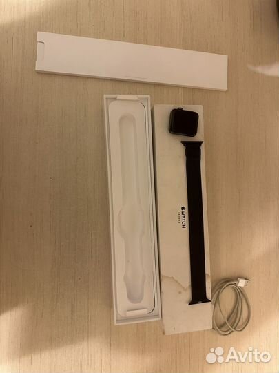 Продается Смарт-часы Apple Watch S3 42mm