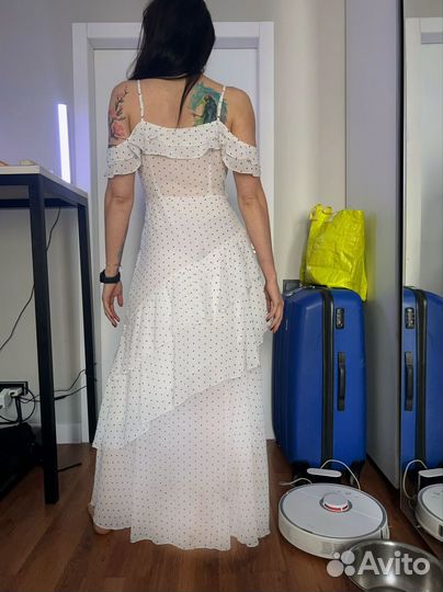 Белое платье в пол