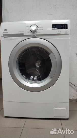 Стиральная машина Electrolux 5кг гарантия пол года