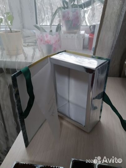 Коробка подарочная новогодняя