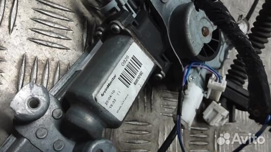 Стеклоподъемник задний правый nissan navara D40 (8