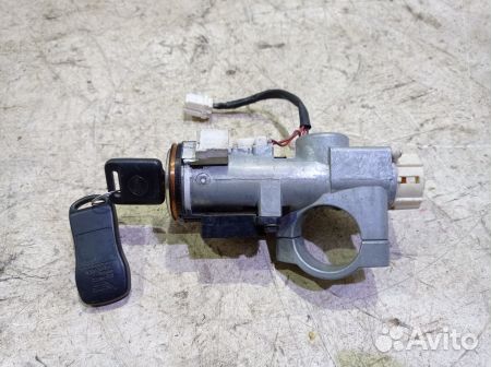 Замок зажигания Ниссан