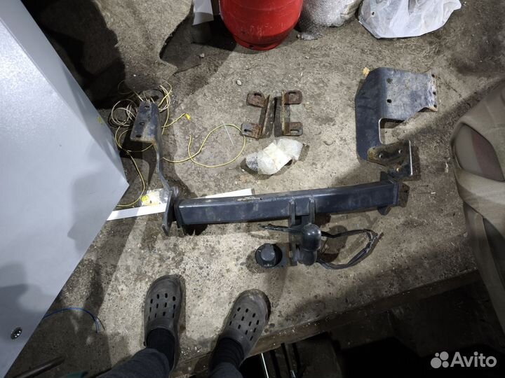 Фаркоп Mitsubishi outlander