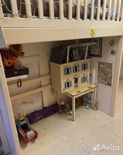 Кровать чердак с домиком