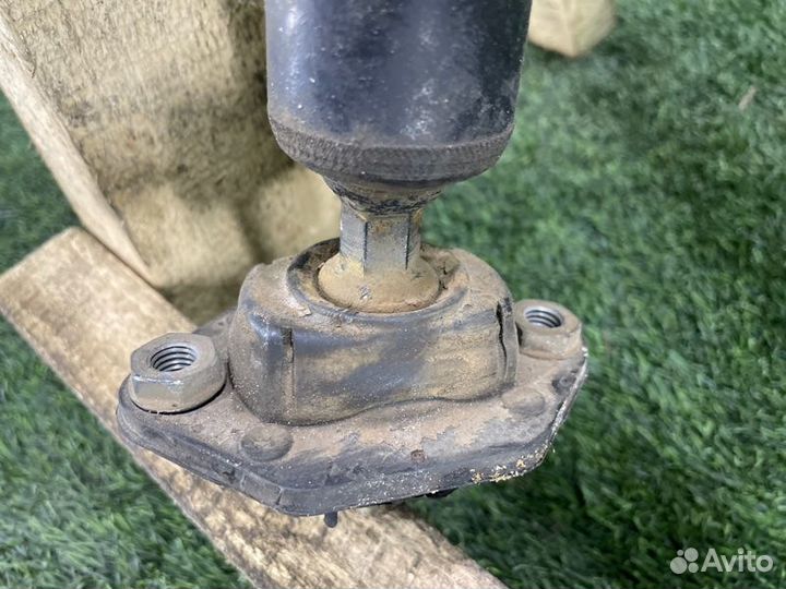 Амортизатор подвески задний Bmw X1 E84 N52B30 2010