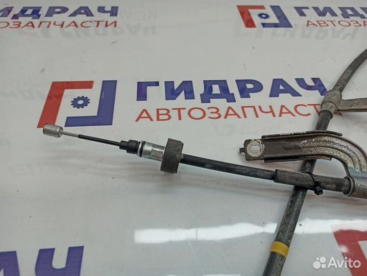 Трос стояночного тормоза правый Hyundai Solaris 2