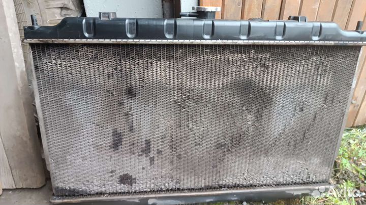 Радиатор охлаждения двигателя Nissan
