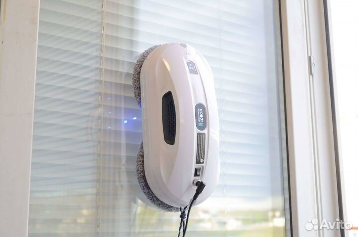 Робот мойщик окон hobot