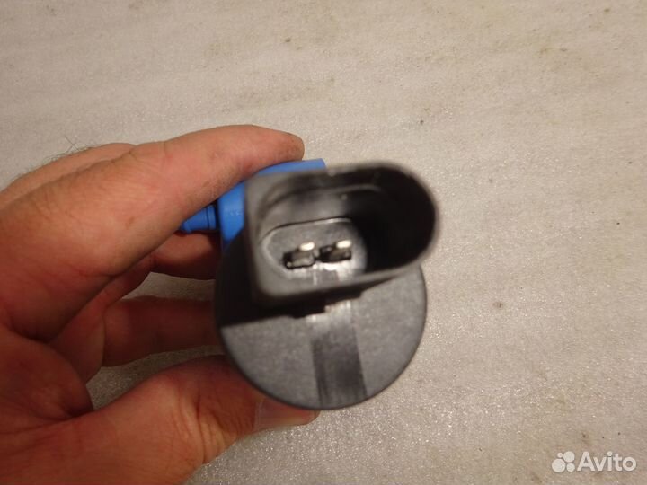 Насос омывателя лобового стекла Volkswagen Tiguan