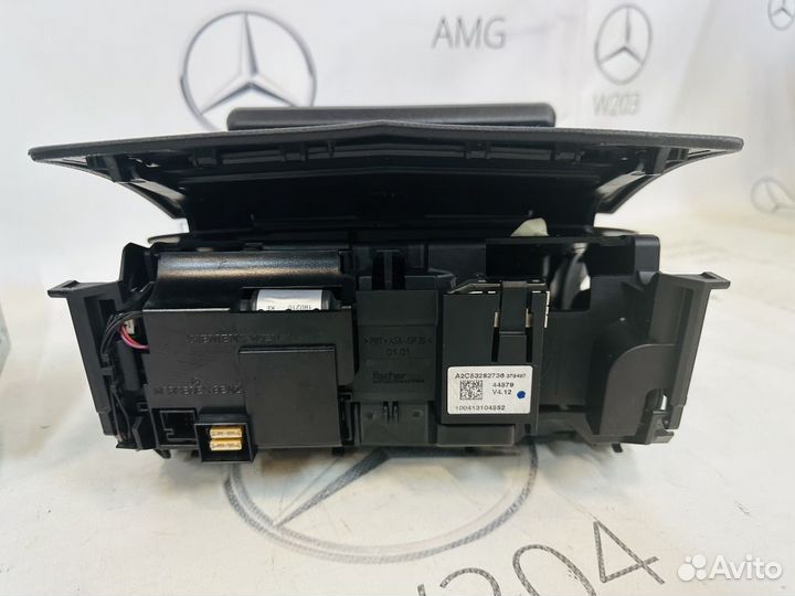 Магнитола Comand Mercedes W204